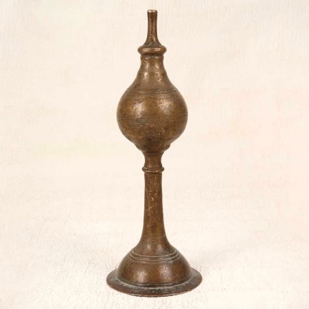 Vintage Finest Brass Oil Lamp Stand from Central India for Decor