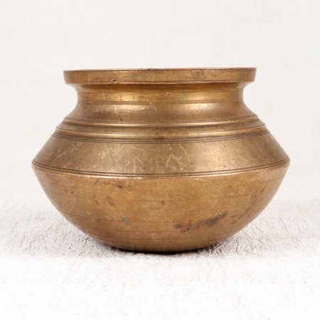 Vintage High-Quality Brass Water Pot from Gujarat for Home Decor