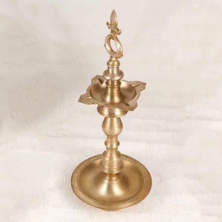 Handcrafted Elegant Brown Brass Oil Lamp for Decoration