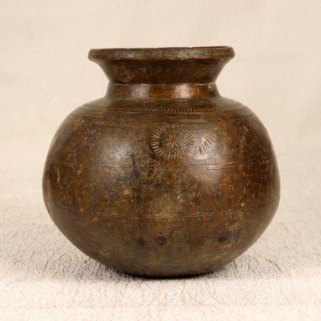 Handmade Finest Brass Dark Finish Pot with Engraving for Decor