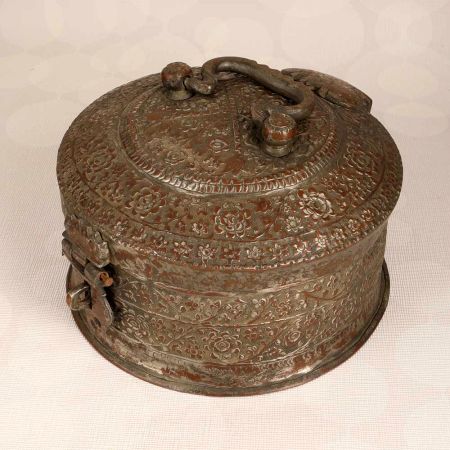 Vintage Finish Copper Paan Daan for Collection and Decoration