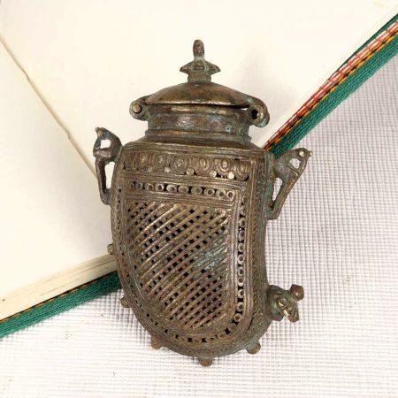 Traditional High-Quality Brass Mango Shape Box for Decoration