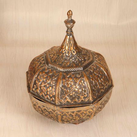 Vintage Handcrafted Premium Copper Box in Antique Brown Finish