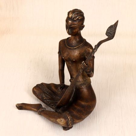 Handmade Finest Brass Lady Musician Statue for Collection