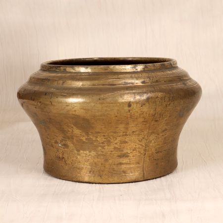 Plain Brown South Indian Holy Pot Made of Brass for Flower Decor