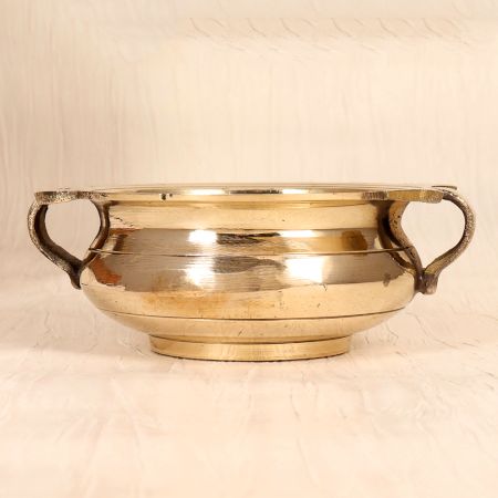 Handmade Shiny Golden Finish Brass Urli for Flower Decor