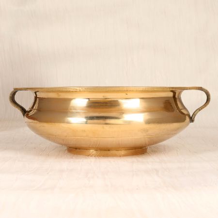 Traditional Handcrafted Premium Brass Urli in Shiny Golden Finish