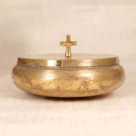 English Art Handcrafted Brass Box with Lid for Decoration