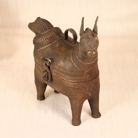 Tribal Art Handmade Brass Jewelry Box from Odisha in Vintage Finish