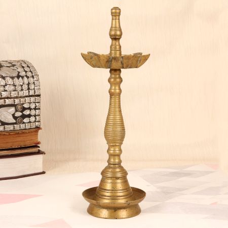Handcrafted High-Quality Brass Oil Lamp in Traditional Design