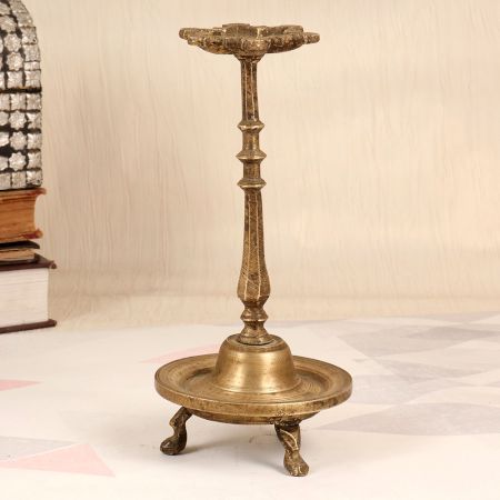 Sturdy Handmade Brass Oil Lamp for Home and Office Decoration