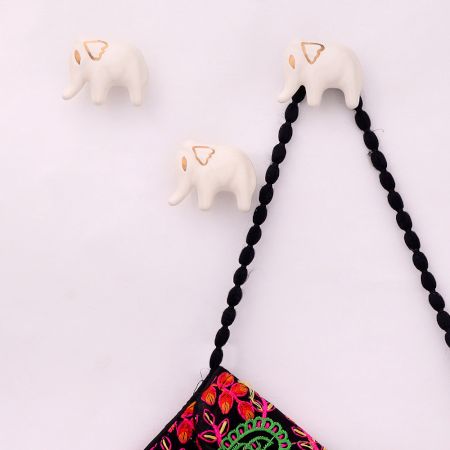 Baby Elephant Shape Ceramic Wall Hooks-3 Pieces