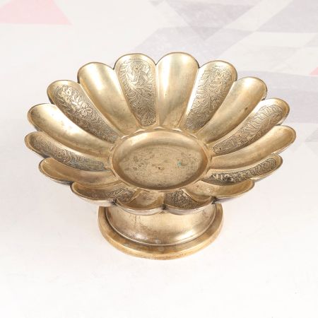 Handmade Indian Brass Lotus Fruit Bowl for Dining Table