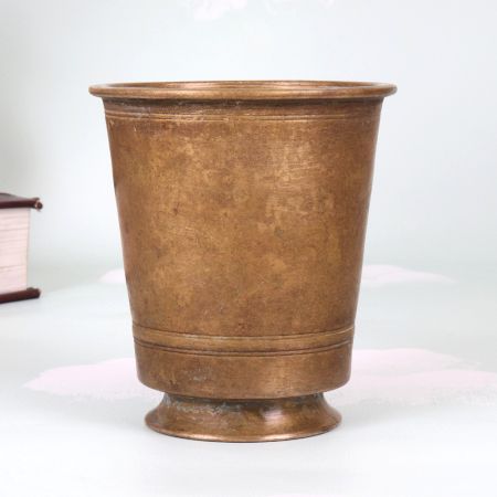 Dark Brown Plain Brass Holy Glass for Home Decoration