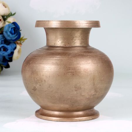Handmade High-Quality Brass Holy Water Pot for Indoor Decoration