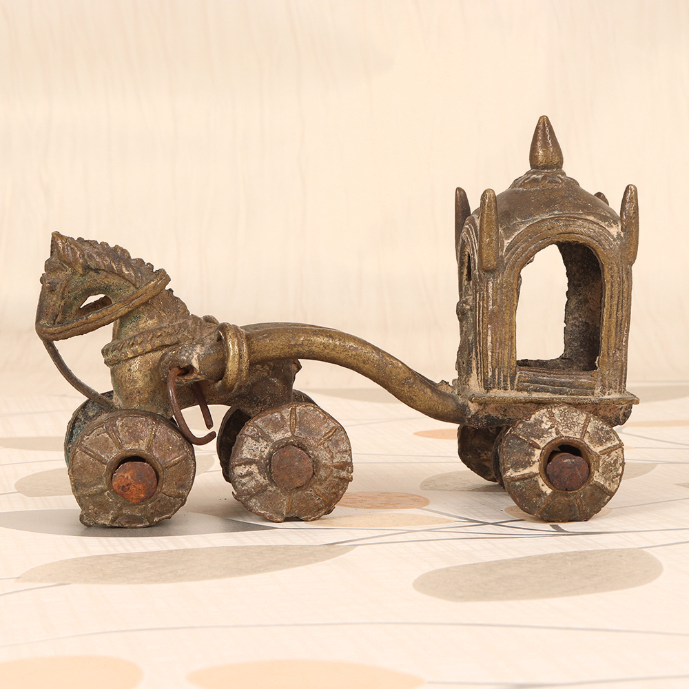 Handmade Vintage Finish Brass Horse Chariot for Decoration