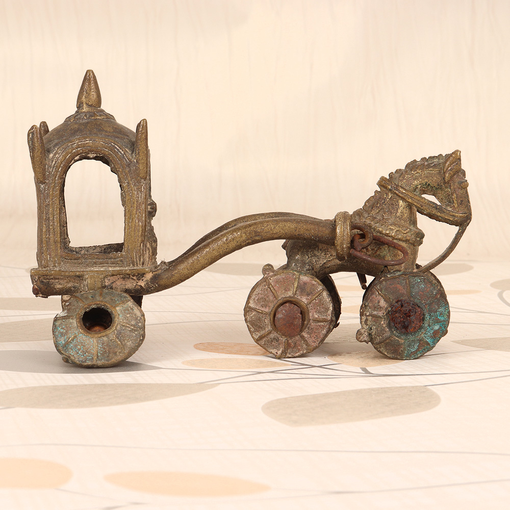 Handmade Vintage Finish Brass Horse Chariot for Decoration