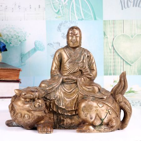 Traditional Japanese Art Brass Meditating Buddha Statue on Lion