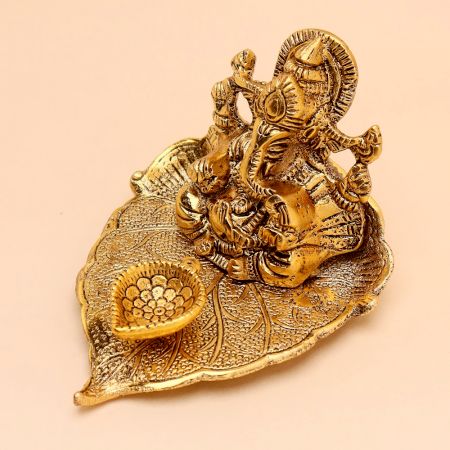 Modern Aluminium Ganpati on Leaf Diwali Diya Oil Lamp