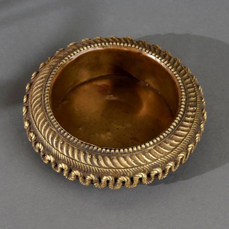 Sturdy High-Quality Brass Ashtray for Home Decoration