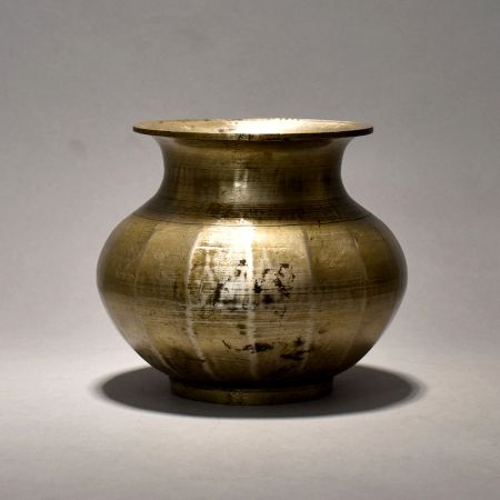 Pure Holy Water Pot With Minimize Design