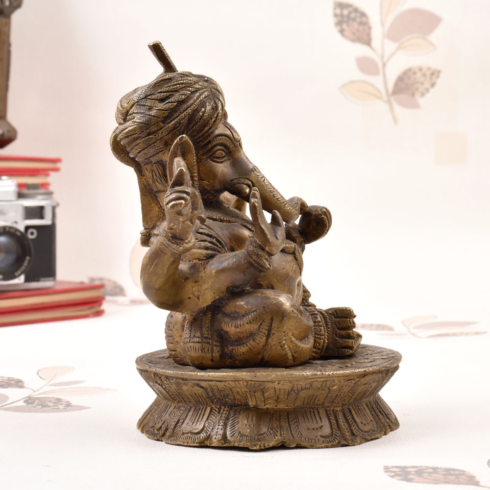 Vintage Antique Brass Lord Ganesha Statue for Decoration