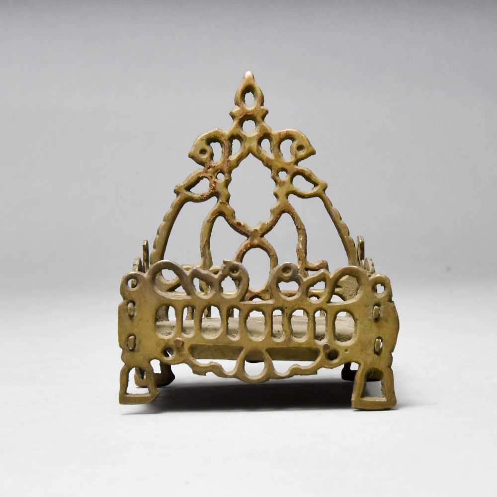 Vintage Jali Work Brass Lord Krishna Bed for Home Decor