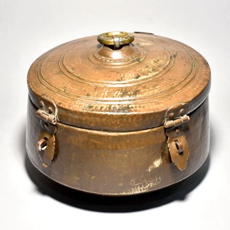 Big Beautiful Jewelry Box From Gujrat