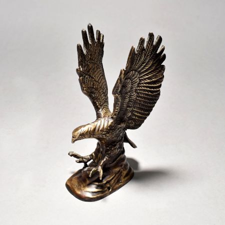 Antique Finish Eagle Standing In English Art