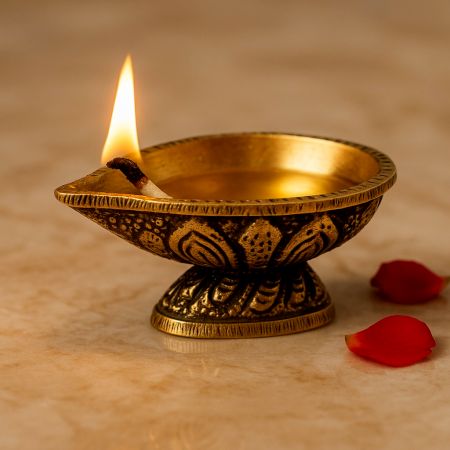 Brass Single Wick Traditional Brass Oil Diya For Mandir
