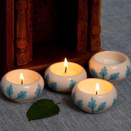 Handmade Modern Tea Light Holder Made of Ceramic in Set of 4