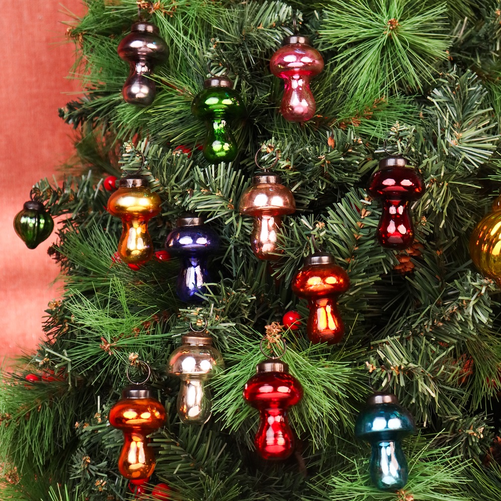 12 Pieces Handmade Multicolor Vintage-Style Glass Mushroom Christmas Tree Ornaments