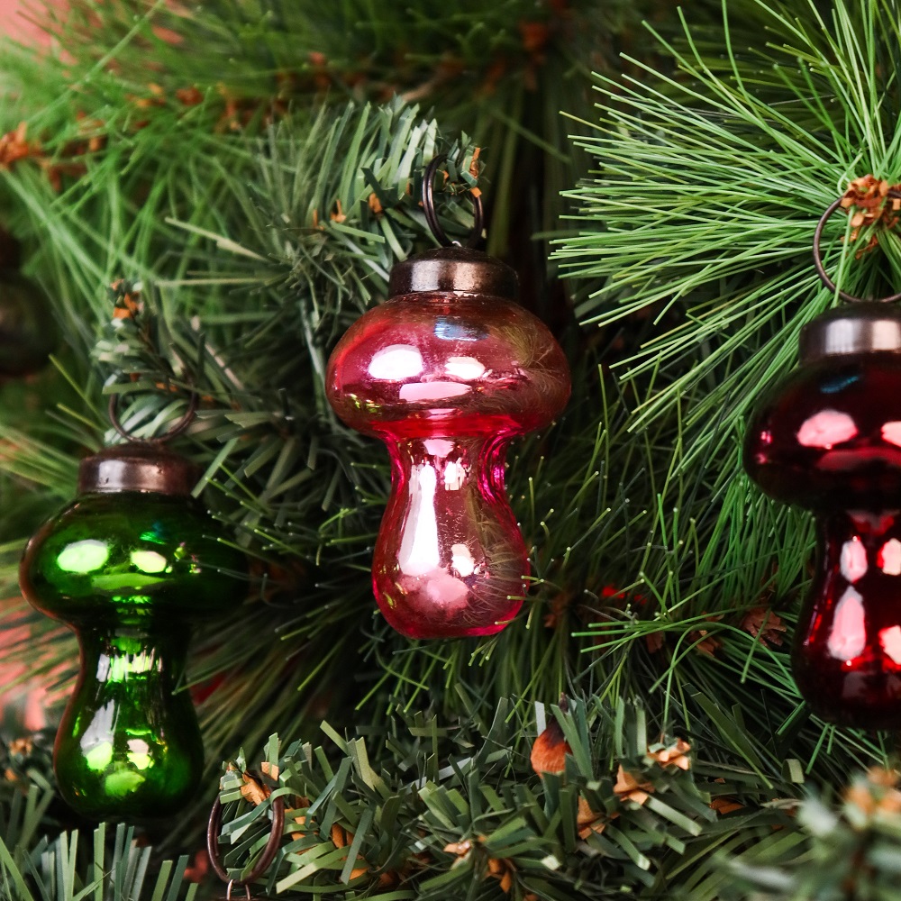 12 Pieces Handmade Multicolor Vintage-Style Glass Mushroom Christmas Tree Ornaments