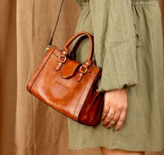 Structured Hazel Leather Handbag with Magnetic Loop