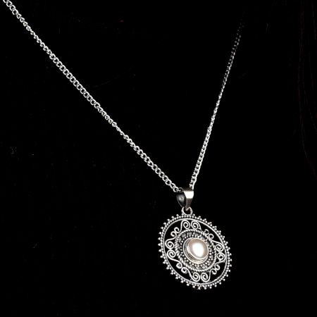 92.5 Sterling Silver Pearl in Round Engraved Pendant