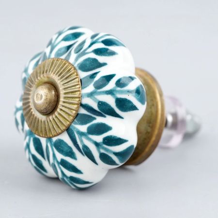Green Leaf Medium Knob