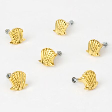 Handmade Golden Brass Scallop Shell Knob – Elegant Cabinet and Drawer Pull-1 Piece