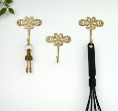 3 Pieces Single Brass Flower Wall Mounted Hook In Antique Finish