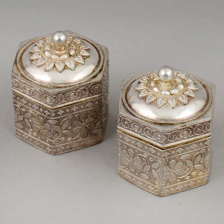 Handcrafted Silver Floral Engraved Hexagonal Trinket Box