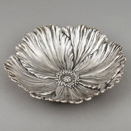 Handcrafted Silver Gianmaria Buccellati Flower Dish