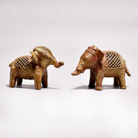 Hand Crafted Vintage Finish Elephant Brass Statue in Pair