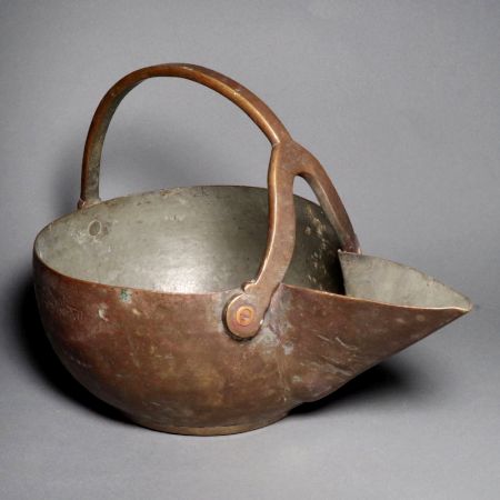 Handmade High-Quality Brass Pot for Flower Decoration